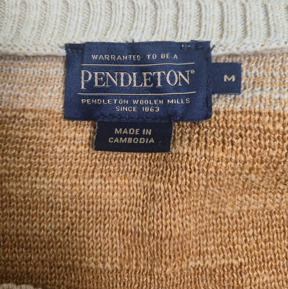 Pendleton Women’s Sweater – Size M – Washed, Never Worn – Southwestern Pattern - Picture 2 of 8